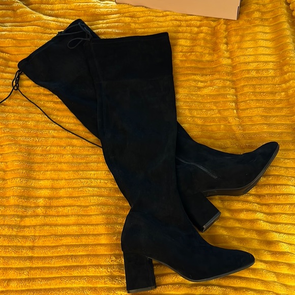 JustFab Shoes - EUC over the knee Black Boot